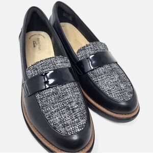 Clarks Women's Sharon Gracie Black and Gray Penny Loafers 8